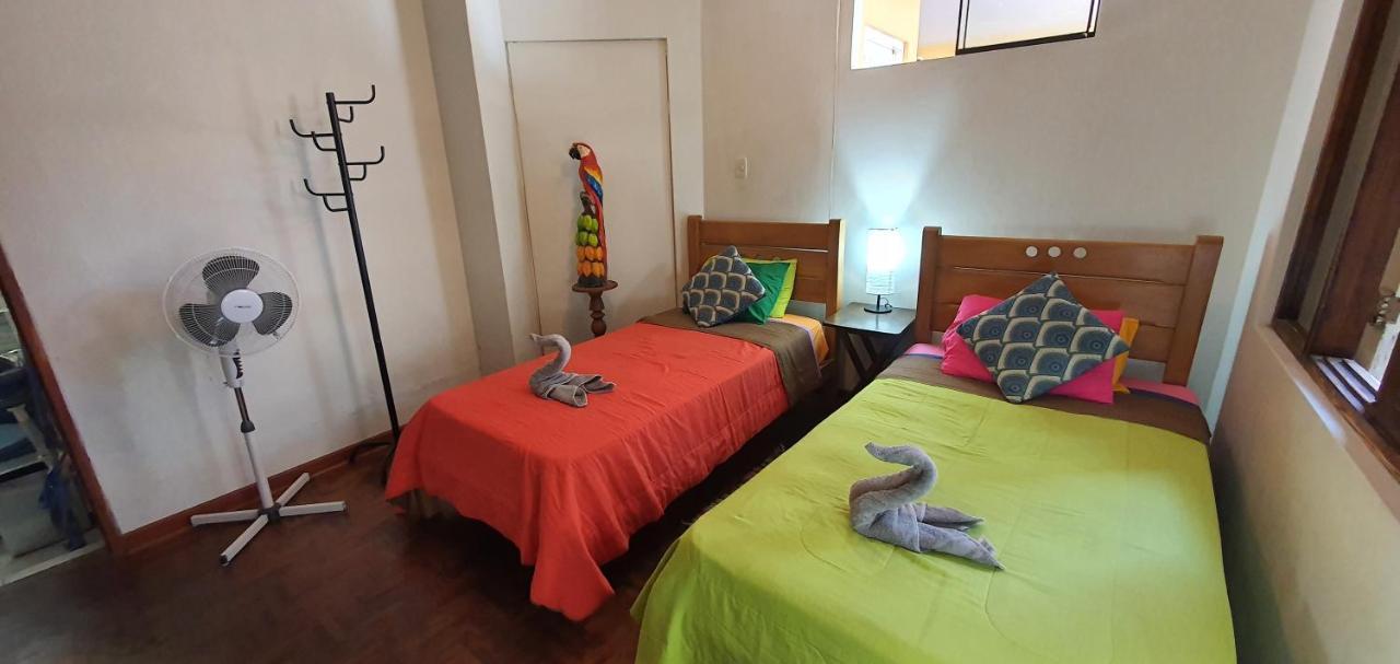 Lima Airport Hostel With Free Airport Pick Up Esterno foto